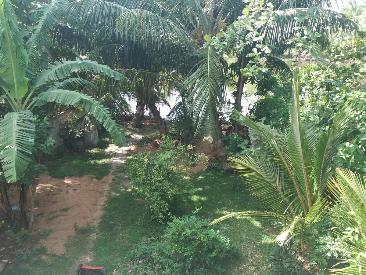 Ishitha Homestay Tangalle Exterior photo